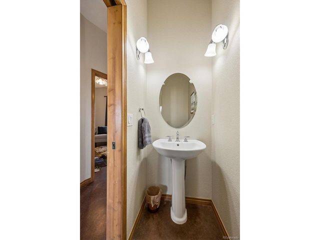 43719 Evening Star Ct, Elizabeth, CO 80107