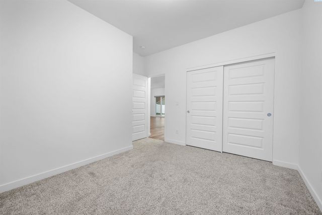 1344 14th St, Benton City, WA 99320