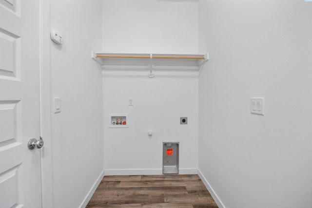 1344 14th St, Benton City, WA 99320