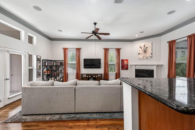 5723 Petty Street, Houston, TX 77007