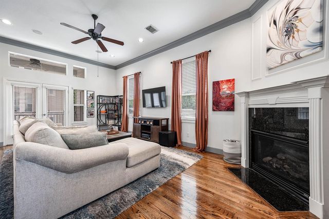 5723 Petty Street, Houston, TX 77007