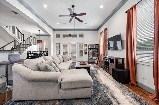 5723 Petty Street, Houston, TX 77007