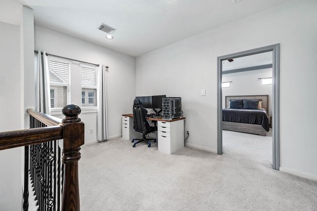 5723 Petty Street, Houston, TX 77007