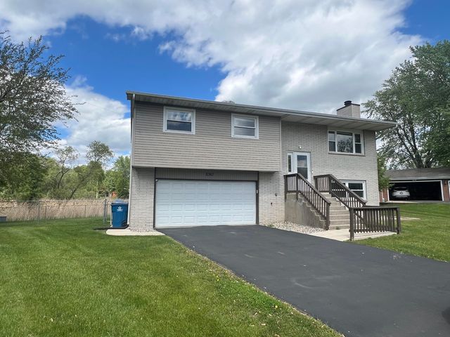 8367 Webster Court, Crown Point, IN 46307
