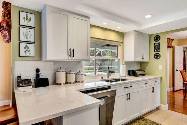 5302 19TH AVENUE W, Bradenton, FL 34209