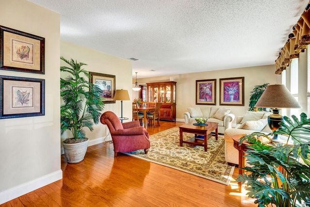 5302 19TH AVENUE W, Bradenton, FL 34209