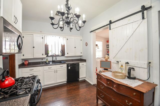205 Main Street, Palacios, TX 77465