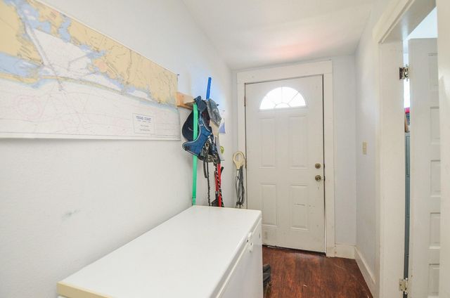 205 Main Street, Palacios, TX 77465