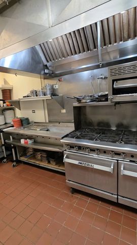 416 W Ontario Street C-1, Chicago, IL 60654