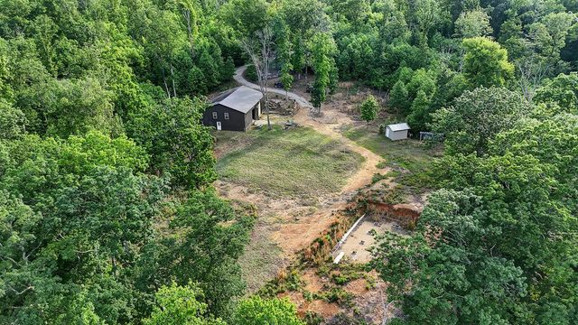 3155 Pigeon Spur Road, Tracy City, TN 37387