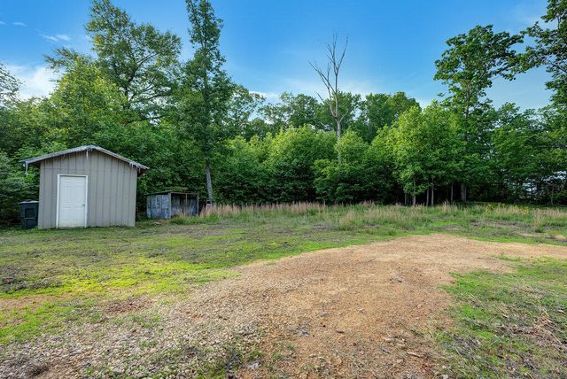 3155 Pigeon Spur Road, Tracy City, TN 37387