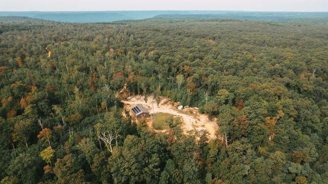 3155 Pigeon Spur Road, Tracy City, TN 37387