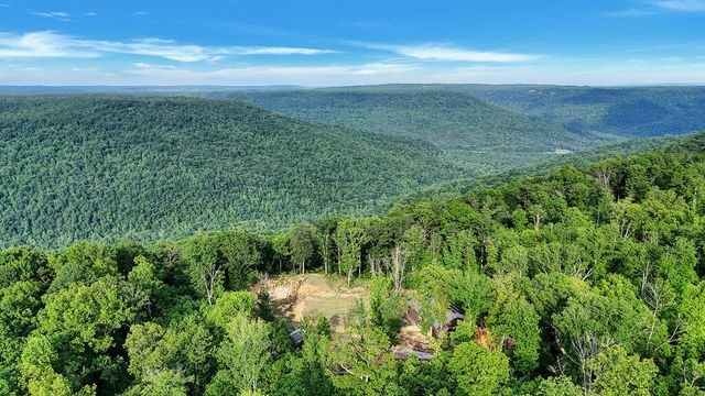 3155 Pigeon Spur Road, Tracy City, TN 37387