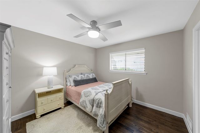 1800 Cross Bend Road, Plano, TX 75023