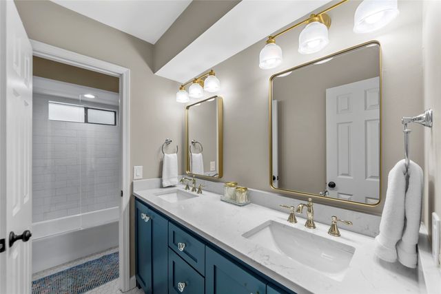 1800 Cross Bend Road, Plano, TX 75023