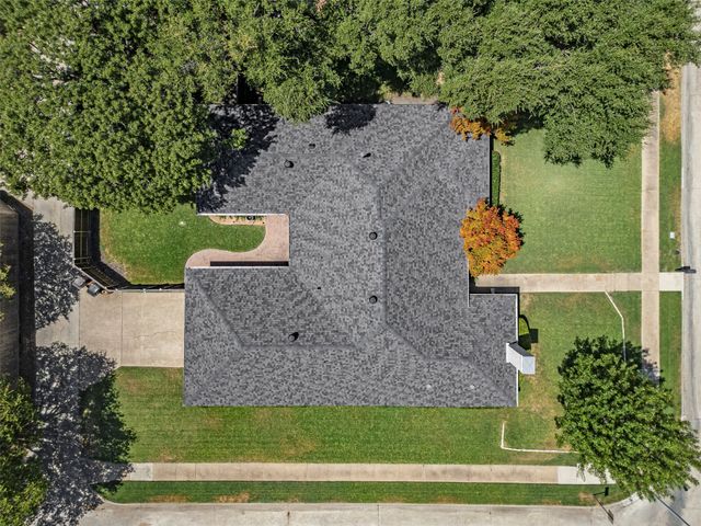1800 Cross Bend Road, Plano, TX 75023