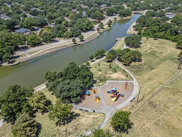 1800 Cross Bend Road, Plano, TX 75023