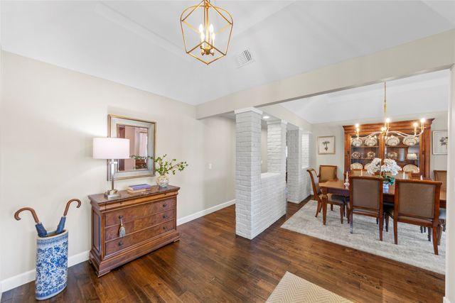 1800 Cross Bend Road, Plano, TX 75023