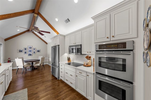 1800 Cross Bend Road, Plano, TX 75023