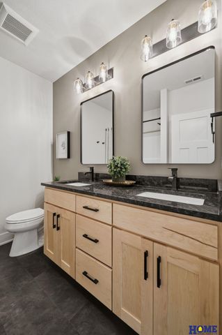 8041 Ephraem Place, Lincoln, NE 68516