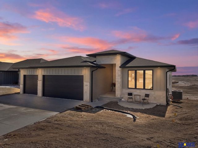 8041 Ephraem Place, Lincoln, NE 68516