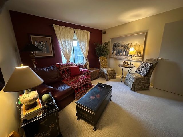 840 Elder Road A414, Homewood, IL 60430
