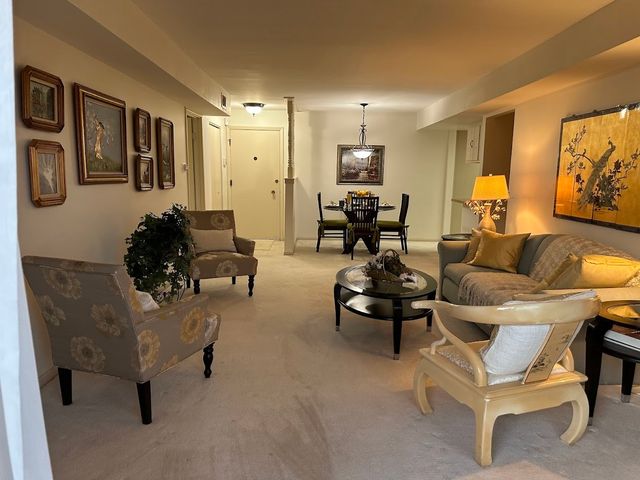 840 Elder Road A414, Homewood, IL 60430