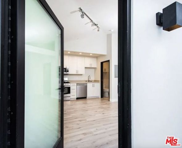 483 Washington Boulevard, Marina Del Rey, CA 90292