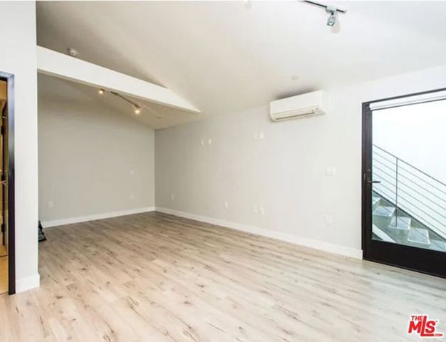 483 Washington Boulevard, Marina Del Rey, CA 90292