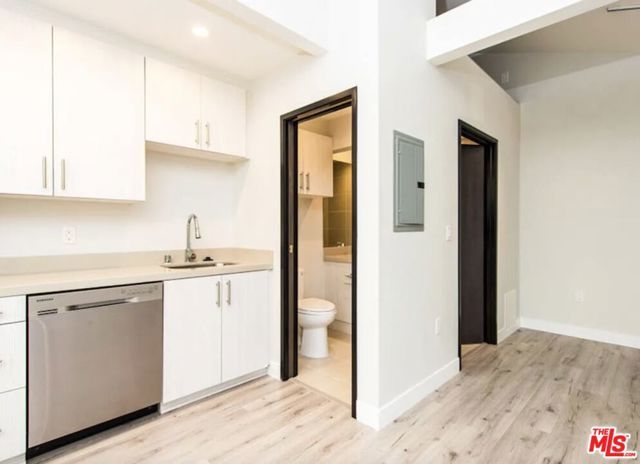 483 Washington Boulevard, Marina Del Rey, CA 90292