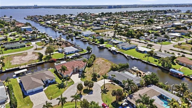 5357 Majestic CT, Cape Coral, FL 33904