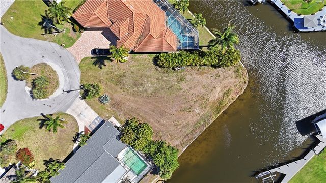 5357 Majestic CT, Cape Coral, FL 33904