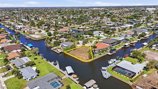 5357 Majestic CT, Cape Coral, FL 33904