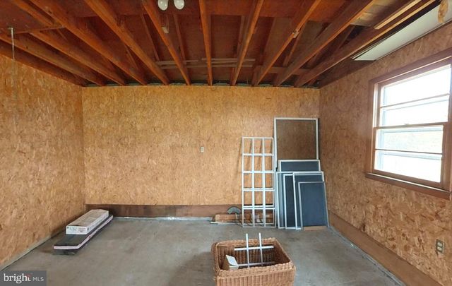 251 SOLID OAK DR, Romney, WV 26757