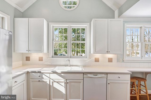 3916 MILITARY RD, Arlington, VA 22207