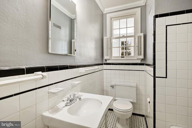 3916 MILITARY RD, Arlington, VA 22207