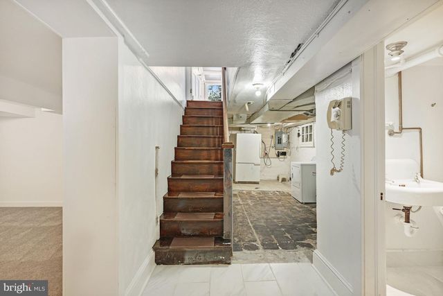 3916 MILITARY RD, Arlington, VA 22207