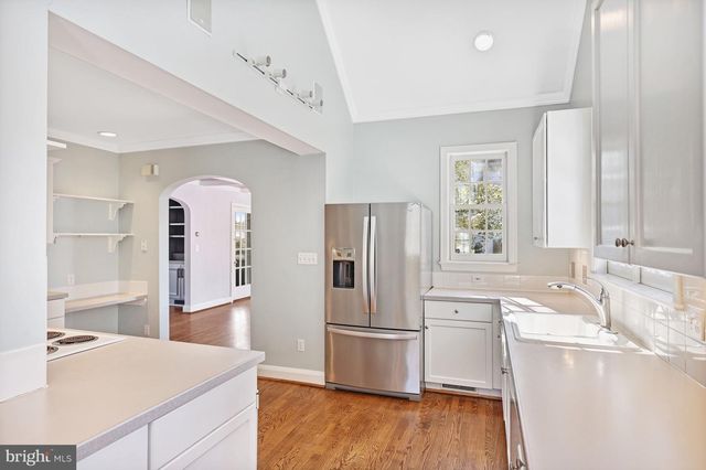 3916 MILITARY RD, Arlington, VA 22207