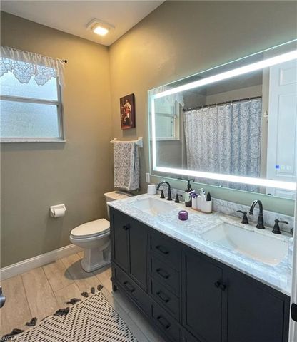 845 10th AVE NE, Naples, FL 34120