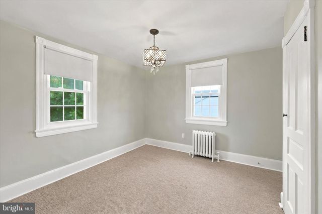 4611 LINDEN AVE, Philadelphia, PA 19114