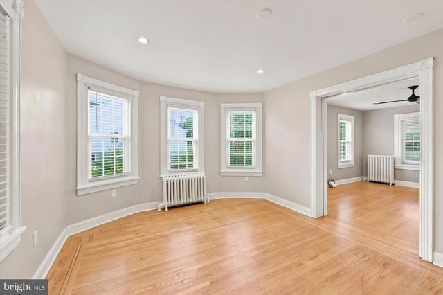 4611 LINDEN AVE, Philadelphia, PA 19114