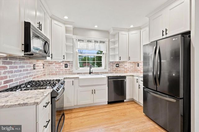 4611 LINDEN AVE, Philadelphia, PA 19114