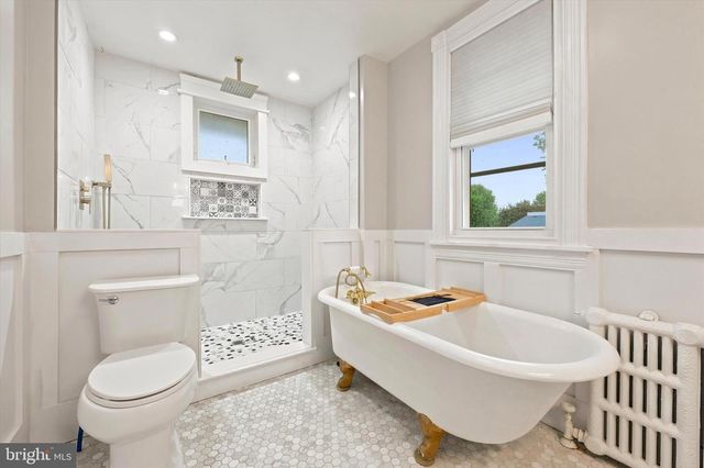 4611 LINDEN AVE, Philadelphia, PA 19114