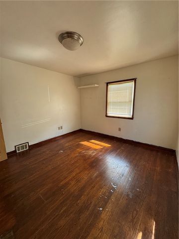1001 Alexander Ave, Monessen, PA 15062