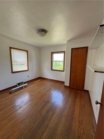 1001 Alexander Ave, Monessen, PA 15062