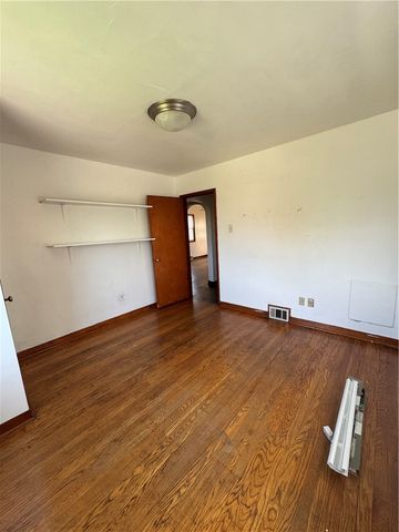 1001 Alexander Ave, Monessen, PA 15062
