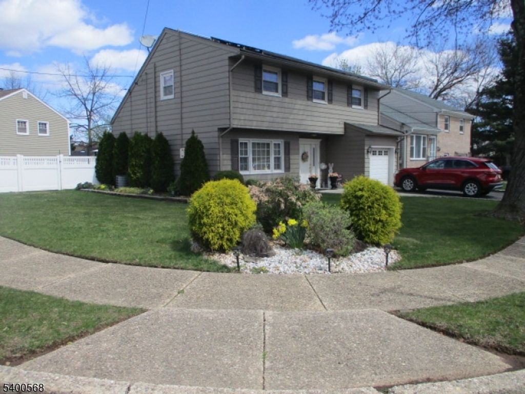 26 Donna Ct, Nutley Twp., NJ 07110