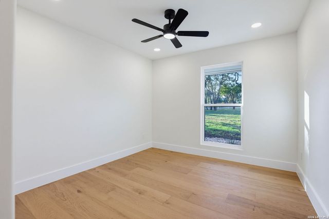 28262 WINDWOOD DR E, Boerne, TX 78006