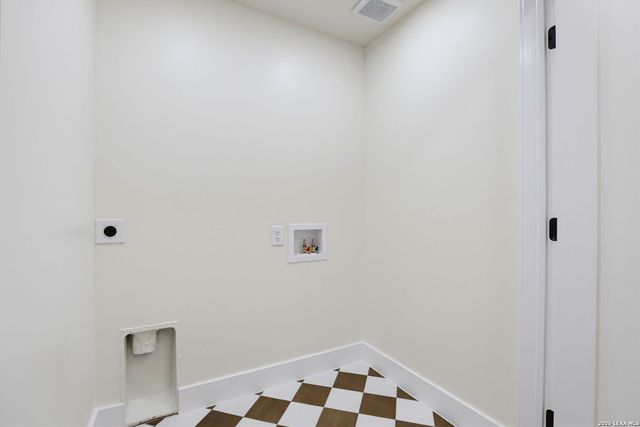 28262 WINDWOOD DR E, Boerne, TX 78006