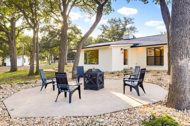 28262 WINDWOOD DR E, Boerne, TX 78006